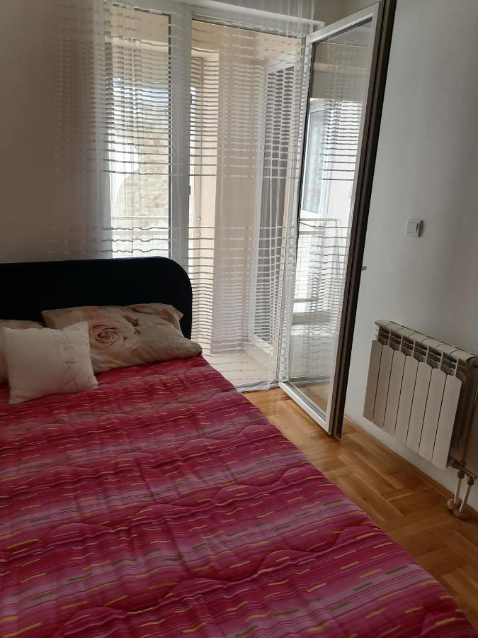 Centar S Apartment Nis Ngoại thất bức ảnh
