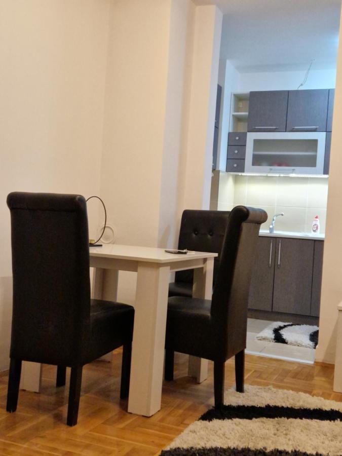 Centar S Apartment Nis Ngoại thất bức ảnh
