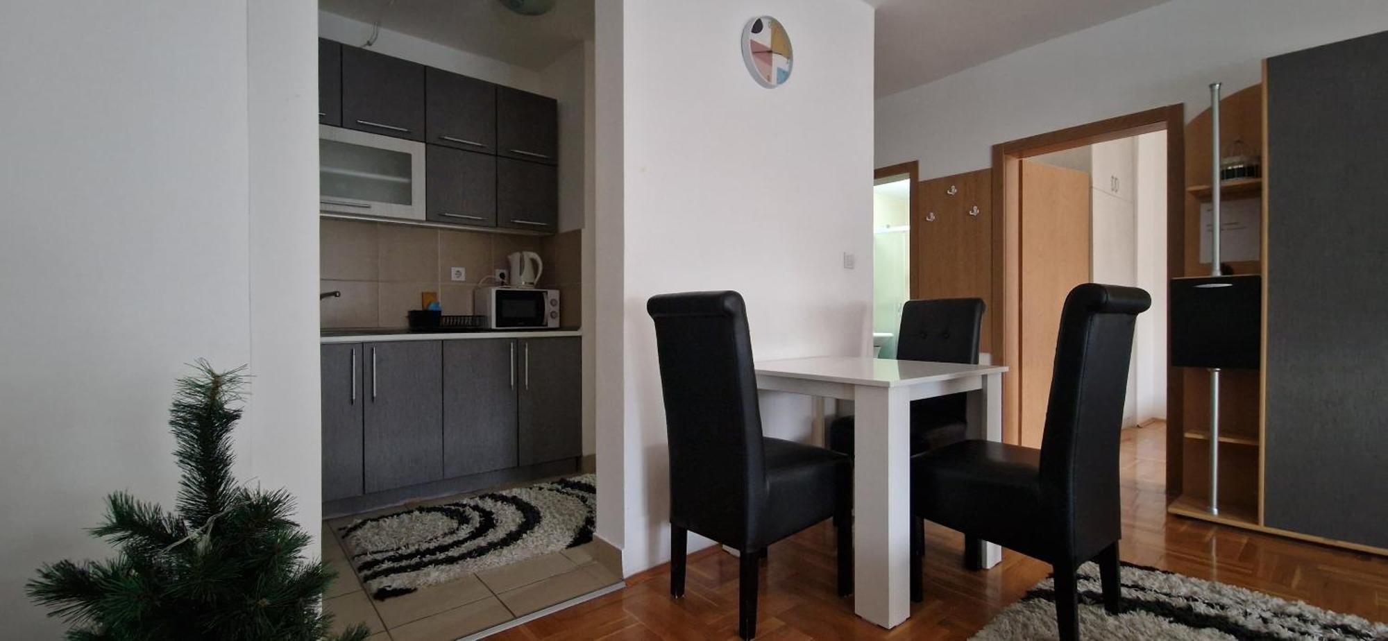 Centar S Apartment Nis Ngoại thất bức ảnh